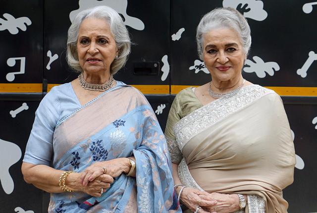 Bollywood actresses Asha Parekh (R) and Waheeda Rehman (L) on the sets of Superstar Singer. Bollywood actresses Asha Parekh (R) and Waheeda Rehman (L) on the sets of Superstar Singer.