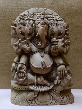 20th century five-headed stone idol donated by VV Pokharkar (Ravindra Joshi/HTPhoto)