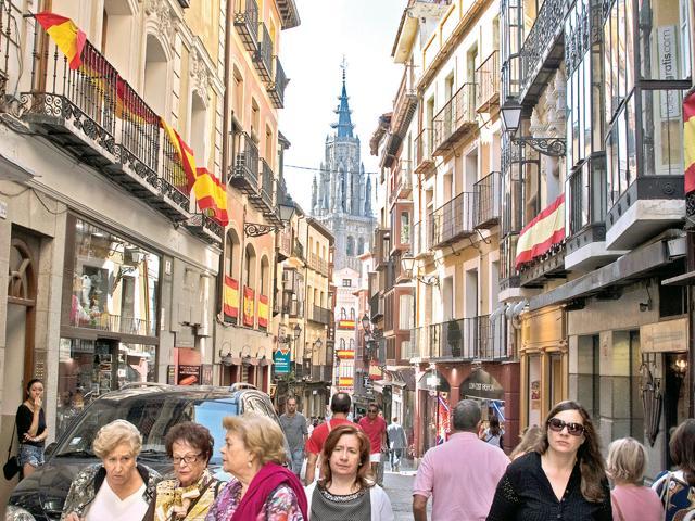 Toledo, a former provincial capital, has a busy network of narrow lanes (Saubhadra Chatterji) Toledo, a former provincial capital, has a busy network of narrow lanes (Saubhadra Chatterji)