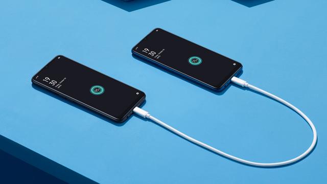 The phone also supports reverse charging - this means you can use your OPPO phone to charge another device via USB. (OPPO) The phone also supports reverse charging - this means you can use your OPPO phone to charge another device via USB. (OPPO)