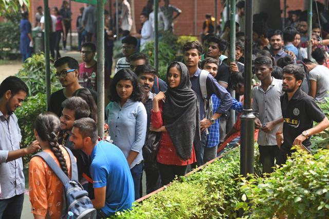 Delhi University students queue up to cast their vote during the Delhi University Students Union elections at Ramjas College, North Campus in New Delhi, on Thursday, September 12, 2019. (Sanchit Khanna/HT PHOTO) Delhi University students queue up to cast their vote during the Delhi University Students Union elections at Ramjas College, North Campus in New Delhi, on Thursday, September 12, 2019. (Sanchit Khanna/HT PHOTO)