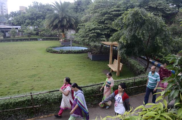 Punyashlok Ahilyabai Holkar garden is designed to house a jogging track and a children play area. (Ravindra Joshi/HT PHOTO)