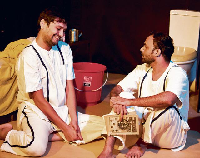 A still from the play Kiss of the Spiderwoman (Photo: Rafique Ranjan) A still from the play Kiss of the Spiderwoman (Photo: Rafique Ranjan)