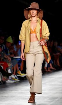 Model Bella Hadid presents a creation from the Alberta Ferretti Spring/Summer 2020 collection during fashion week in Milan, Italy, September 18, 2019. REUTERS/Alessandro Garofalo (REUTERS) Model Bella Hadid presents a creation from the Alberta Ferretti Spring/Summer 2020 collection during fashion week in Milan, Italy, September 18, 2019. REUTERS/Alessandro Garofalo (REUTERS)