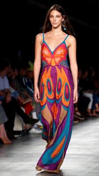 A model presents a creation from the Alberta Ferretti Spring/Summer 2020 collection during fashion week in Milan, Italy, September 18, 2019. REUTERS/Alessandro Garofalo (REUTERS) A model presents a creation from the Alberta Ferretti Spring/Summer 2020 collection during fashion week in Milan, Italy, September 18, 2019. REUTERS/Alessandro Garofalo (REUTERS)