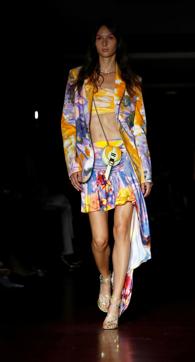 A model presents a creation from the Peter Pilotto Spring/Summer 2020 collection during fashion week in Milan, Italy, September 18, 2019. REUTERS/Alessandro Garofalo (REUTERS) A model presents a creation from the Peter Pilotto Spring/Summer 2020 collection during fashion week in Milan, Italy, September 18, 2019. REUTERS/Alessandro Garofalo (REUTERS)
