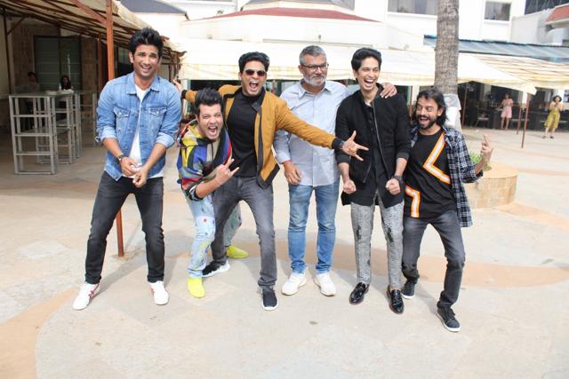 Director Nitesh Tiwari with actors Sushant Singh Rajput, Varun Sharma, Tahir Bhasin, Naveen Polishetty and Saharsh Kumar Shukla during the promotions of their film Chhichhore. (IANS) Director Nitesh Tiwari with actors Sushant Singh Rajput, Varun Sharma, Tahir Bhasin, Naveen Polishetty and Saharsh Kumar Shukla during the promotions of their film Chhichhore. (IANS)