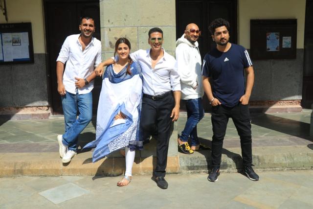Nupur Sanon and Akshay Kumar at St Xavier’s College in Mumbai. (Varinder Chawla) Nupur Sanon and Akshay Kumar at St Xavier’s College in Mumbai. (Varinder Chawla)