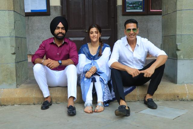 Ammy Virk, Nupur Sanon and Akshay Kumar at St Xavier’s College in Mumbai. (Varinder Chawla) Ammy Virk, Nupur Sanon and Akshay Kumar at St Xavier’s College in Mumbai. (Varinder Chawla)