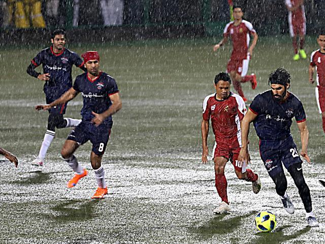Maharashtra, July 27 (ANI): Bollywood actor Ranbir Kapoor in action during a football match of All-Stars Football Club v/s Army-Navy Stars in Mumbai on Friday. (ANI Photo) Maharashtra, July 27 (ANI): Bollywood actor Ranbir Kapoor in action during a football match of All-Stars Football Club v/s Army-Navy Stars in Mumbai on Friday. (ANI Photo)