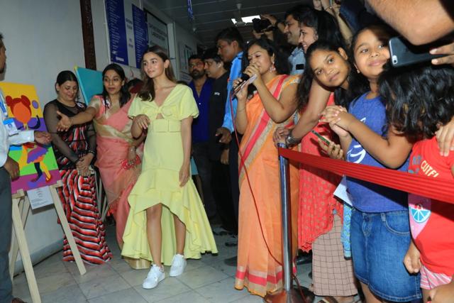 Alia Bhatt visits Bai Jerbai Wadia Hospital For Children on Gandhi Jayanti. (Varinder Chawla) Alia Bhatt visits Bai Jerbai Wadia Hospital For Children on Gandhi Jayanti. (Varinder Chawla)