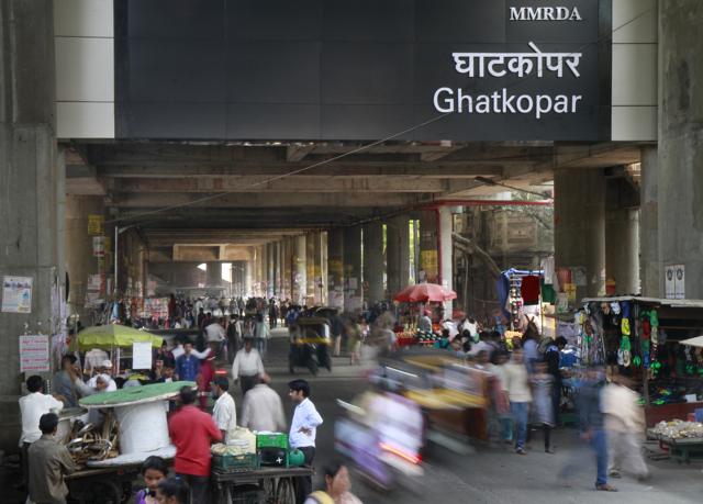 With better connectivity, Mumbai localities have developed along the Metro routes, making them busier than before. (Hindustan Times) With better connectivity, Mumbai localities have developed along the Metro routes, making them busier than before. (Hindustan Times)