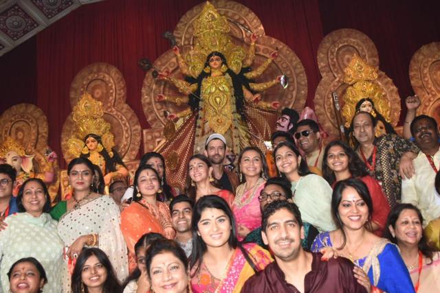 Bollywood celebs gather for a group photo. (Varinder Chawla) Bollywood celebs gather for a group photo. (Varinder Chawla)