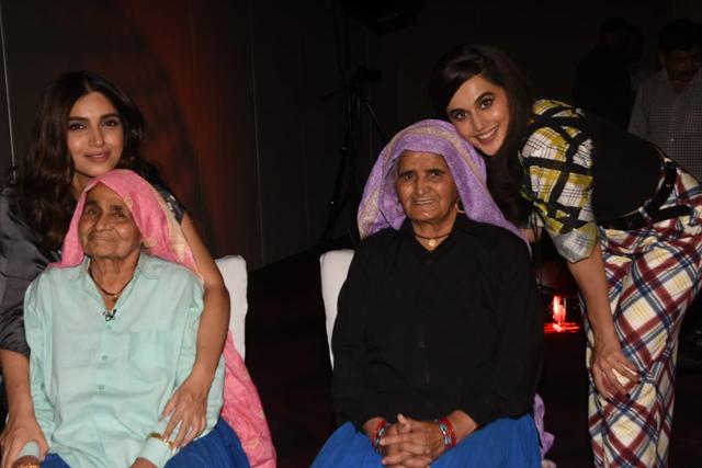 Taapsee Pannu and Bhumi Pednekar promote Saand Ki Aankh with Chandro and Prakashi Tomar. (Varinder Chawla) Taapsee Pannu and Bhumi Pednekar promote Saand Ki Aankh with Chandro and Prakashi Tomar. (Varinder Chawla)