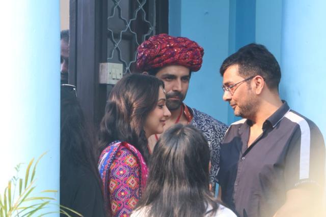 Kiara Advani spotted in costumes on sets of Bhool Bhulaiyaa 2. (Varinder Chawla) Kiara Advani spotted in costumes on sets of Bhool Bhulaiyaa 2. (Varinder Chawla)