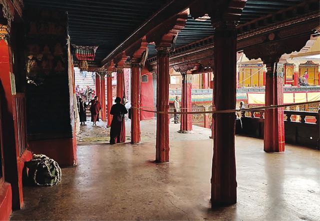 Tashi Lhunpo Monastery was founded by the first Dalai Lama, in Shigatse (Rezaul H Laskar) Tashi Lhunpo Monastery was founded by the first Dalai Lama, in Shigatse (Rezaul H Laskar)