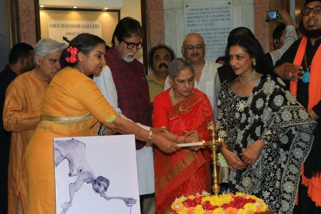 Shabana Azmi, Javed Akhtar, Amitabh Bachchan and Jaya Bachchan lighting a lamp at an art exhibition. (Varinder Chawla) Shabana Azmi, Javed Akhtar, Amitabh Bachchan and Jaya Bachchan lighting a lamp at an art exhibition. (Varinder Chawla)