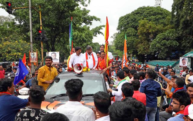 PMaharashtra Bhratiya Jnata party (BJP) chief Chnadrakant Patil during a rally in kothrud, on Saturday. (Rahul Raut/HT PHOTO)