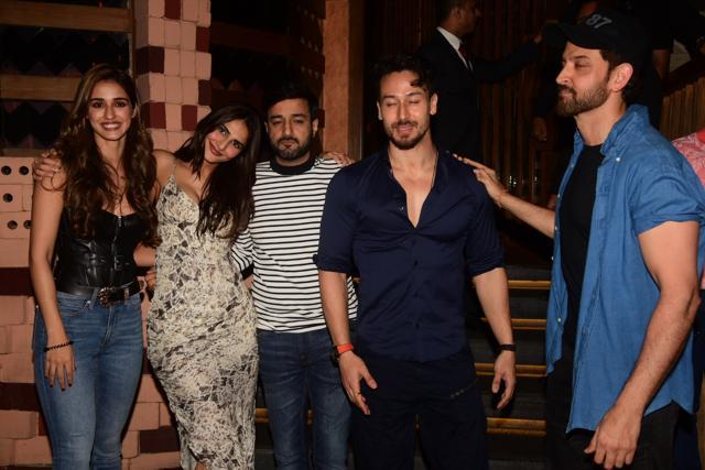 Director Siddharth Anand with actors Disha Patani, Vaani Kapoor, Tiger Shroff sand Hrithik Roshan at the success bash of his film War in Mumbai. (IANS) Director Siddharth Anand with actors Disha Patani, Vaani Kapoor, Tiger Shroff sand Hrithik Roshan at the success bash of his film War in Mumbai. (IANS)