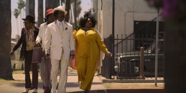 Eddie Murphy leads his crew in a still from Dolemite Is My Name.