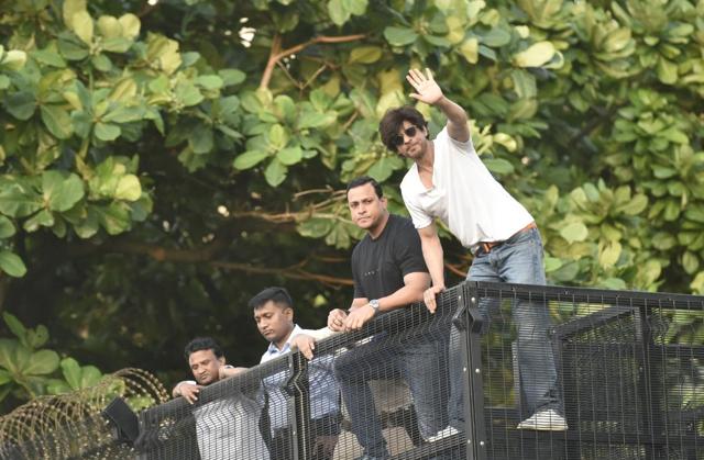 Shah Rukh Khan celebrates his 54th birthday with fans as he greets them outside his Mumbai residence, Mannat. (Varinder Chawla) Shah Rukh Khan celebrates his 54th birthday with fans as he greets them outside his Mumbai residence, Mannat. (Varinder Chawla)