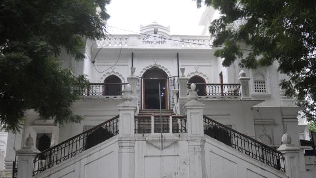 Initially, the Amir-ud-Daula library was a part of state museum and was known as the provincial museum. (HT Photo ) Initially, the Amir-ud-Daula library was a part of state museum and was known as the provincial museum. (HT Photo )