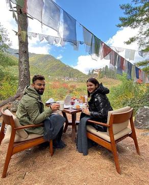 Virat Kohli and Anushka Sharma in Bhutan (VIRAT KOHLI/INSTAGRAM) Virat Kohli and Anushka Sharma in Bhutan (VIRAT KOHLI/INSTAGRAM)