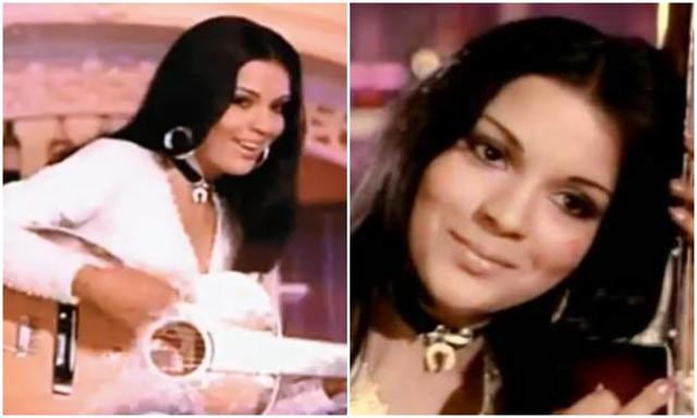 Zeenat Aman strums the guitar singing Chura Liya Tum Ne Jo Dil Ko in Yaadon Ki Baaraf. Zeenat Aman strums the guitar singing Chura Liya Tum Ne Jo Dil Ko in Yaadon Ki Baaraf.