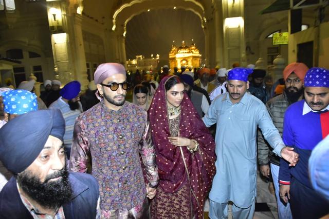 Ranveer Singh and Deepika Padukone accompanied by their families at the Golden Temple in Amritsar. (Sameer Sehgal/Hindustan Times) Ranveer Singh and Deepika Padukone accompanied by their families at the Golden Temple in Amritsar. (Sameer Sehgal/Hindustan Times)