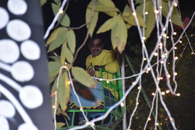 Abhishek Bachchan on the Ferris wheel. Abhishek Bachchan on the Ferris wheel.