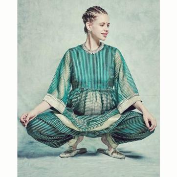 With her hair secured with multiple corn-rows, the actor absolutely rocked this kurta-pajama combo by Raw Mango and shoes by Purrple Clouds. (Instagram) With her hair secured with multiple corn-rows, the actor absolutely rocked this kurta-pajama combo by Raw Mango and shoes by Purrple Clouds. (Instagram)
