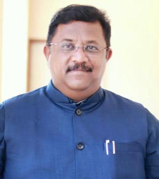 Manoj Bhore, honorary secretary, Hockey Maharashtra, is the face of the organising committee and almost single-handedly, is running the show. (HT PHOTO) Manoj Bhore, honorary secretary, Hockey Maharashtra, is the face of the organising committee and almost single-handedly, is running the show. (HT PHOTO)