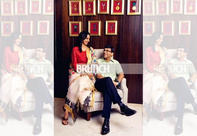 HT Brunch on X: His Queen, My King! 23 years after marriage, Aruna and Viswanathan  Anand hold forth on what makes them the tightest of teams. #Checkmates  #brunchcoverstory #brunchexclusive #checkmates #powercouple  #viswanathananand #