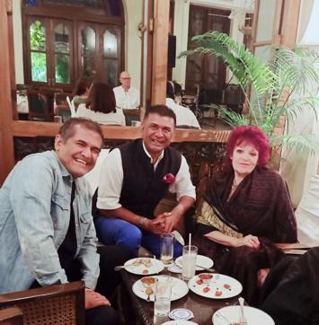 Dana Gillespie with AD Singh and Pratish Deshpande at the Royal Yacht Club ‘s Jazz Night