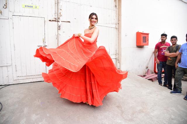 Kriti Sanon at the promotions of upcoming film Panipat. (IANS)