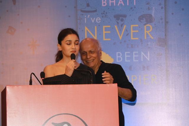Alia Bhatt accompanied by her father Mahesh Bhatt, addresses at the launch of her sister Shaheen Bhatt's book I've Never Been (un)Happier. (IANS) Alia Bhatt accompanied by her father Mahesh Bhatt, addresses at the launch of her sister Shaheen Bhatt's book I've Never Been (un)Happier. (IANS)