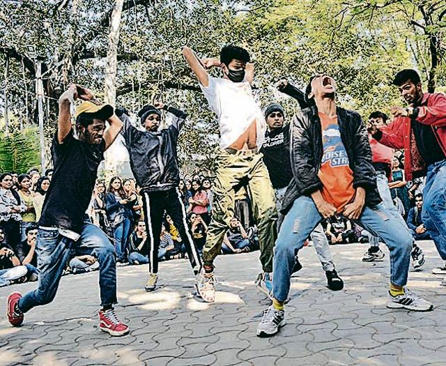Students get the hip-hop moves in during the Street Forward, a hiphop dance competition on Friday. (Shankar Narayan/HT PHOTO)
