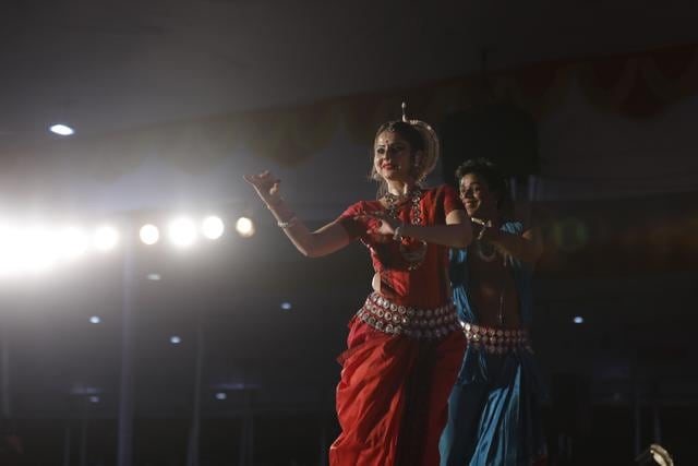 Reela HOta performs Odissi dance at the sawai Gandharva Bhimsen Mahotsav on Saturday. (Rahul Raut/HT PHOTO)