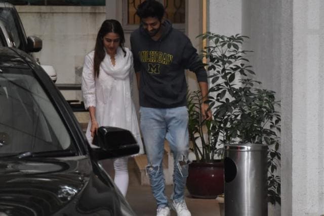 Sara Ali Khan and Kartik Aaryan outside a dubbing studio. (Varinder Chawla) Sara Ali Khan and Kartik Aaryan outside a dubbing studio. (Varinder Chawla)