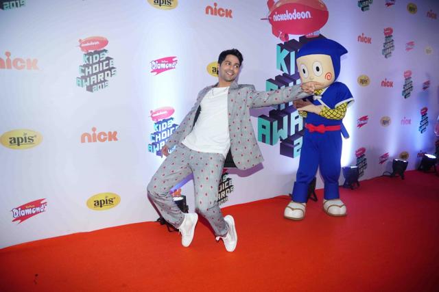 Varun Dhawan at the Red Carpet of Nickelodeon Kids' Choice Awards 2019 in Mumbai. (IANS) Varun Dhawan at the Red Carpet of Nickelodeon Kids' Choice Awards 2019 in Mumbai. (IANS)