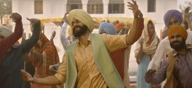 Bhangra Paa Le can just be summed up as a feel-good film that makes you dance.