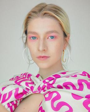 Hunter Schafer in water colour eyeshadow is a dreamy look. (Instagram/ rubcha) Hunter Schafer in water colour eyeshadow is a dreamy look. (Instagram/ rubcha)
