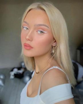 White liner is an ethereal and easy look. (Instagram/ romaneinnc) White liner is an ethereal and easy look. (Instagram/ romaneinnc)