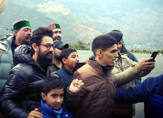 Actor Aamir Khan arrives in Shimla for the shooting of his upcoming film Laal Singh Chaddha on Jan 4, 2020. (IANS) Actor Aamir Khan arrives in Shimla for the shooting of his upcoming film Laal Singh Chaddha on Jan 4, 2020. (IANS)