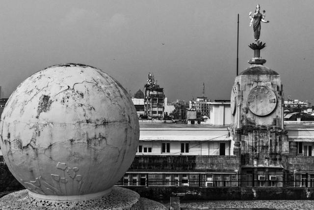 Lakshmi Building (Chirodeep Chaudhuri) Lakshmi Building (Chirodeep Chaudhuri)