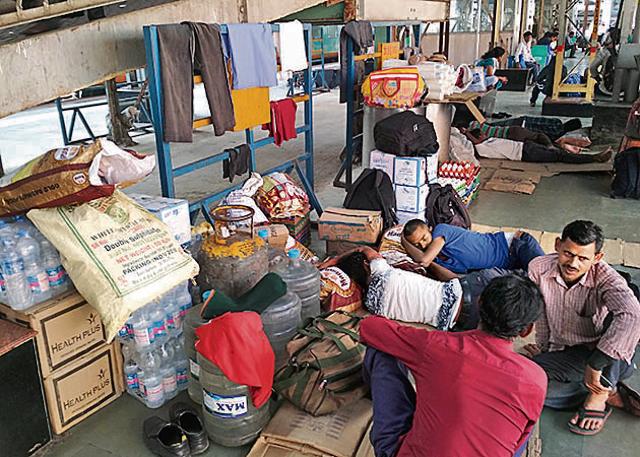 Csanteen material such as gas cylinders and others stocked on platform No. 2&amp;3. (Pratham Gokhale/HT Photo)