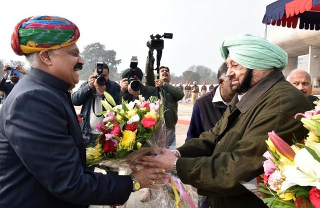 Punjab chief minister Capt Amarinder Singh (right) welcoming governor VP Singh Badnore on the opening day of the two-day special session of the Punjab assembly in Chandigarh on Thursday. (Ravi Kumar/HT) Punjab chief minister Capt Amarinder Singh (right) welcoming governor VP Singh Badnore on the opening day of the two-day special session of the Punjab assembly in Chandigarh on Thursday. (Ravi Kumar/HT)