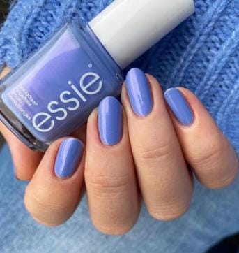 Bright shades like this lilac go well with dark or light outfits. (Instagram/ andrea_149) Bright shades like this lilac go well with dark or light outfits. (Instagram/ andrea_149)