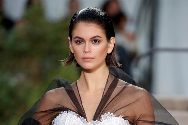 Model Kaia Gerber presents a creation by designer Virginie Viard as part of her Haute Couture Spring/Summer 2020 collection show. (REUTERS) Model Kaia Gerber presents a creation by designer Virginie Viard as part of her Haute Couture Spring/Summer 2020 collection show. (REUTERS)