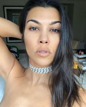 Kourtney sports a diamond choker by Jadelle Beverly Hills. (Instagram/ kourtneykardash)